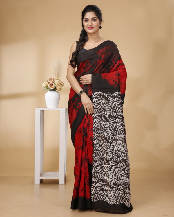 Nakshipar Red & Black Batik Print Murshidabad Silk Saree