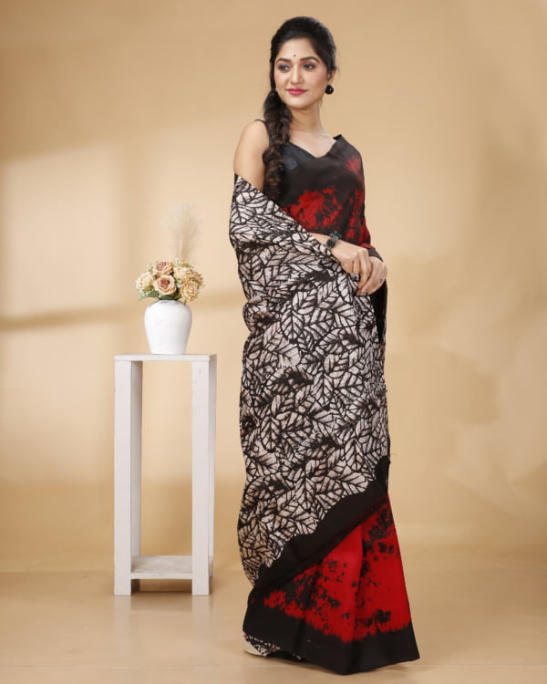 Nakshipar Red & Black Batik Print Murshidabad Silk Saree