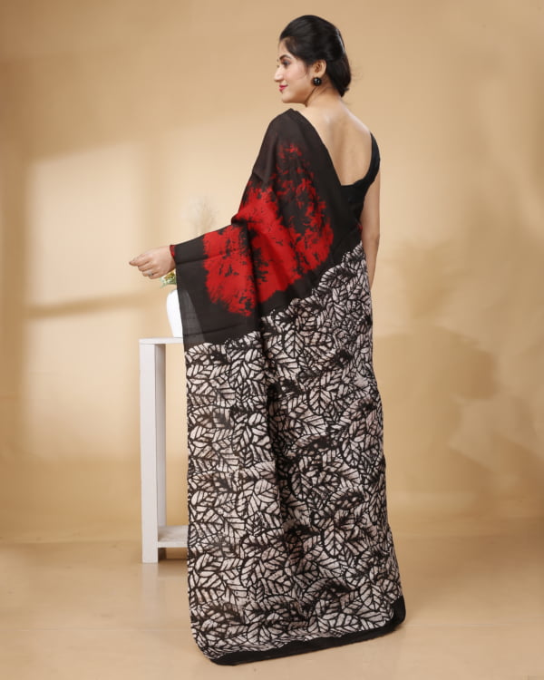 Nakshipar Red & Black Batik Print Murshidabad Silk Saree