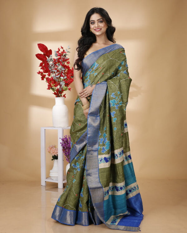 AESTHETIC- Pesta Green Floral Print Kantha Embroidery Saree