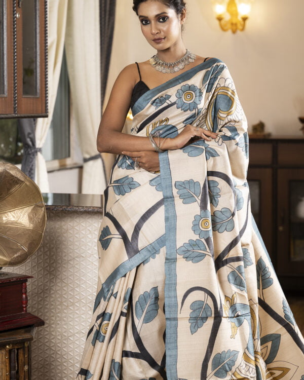 Nakshipar Tussar Saree