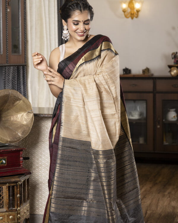 Nakshipar Tussar Saree