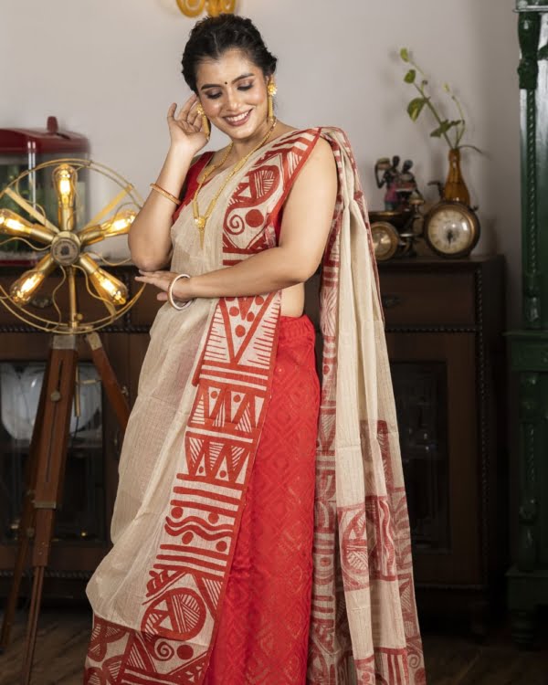 red-dhakai-with-half-and-half-hand-painted-tussar-colour-zari-check-cotton-saree