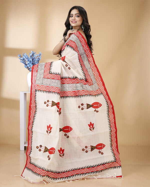 Nakshipar Zari Check printed Cotton saree with Fish Applique