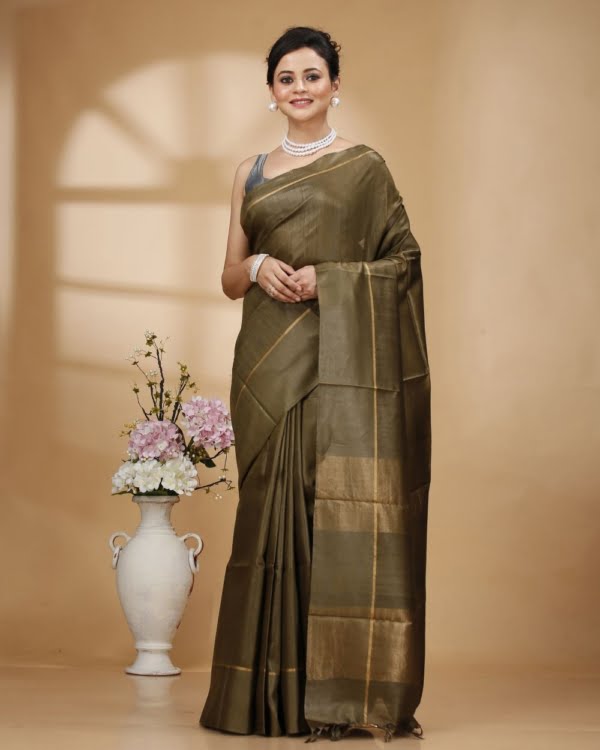 Self Check On Mosh Green Base With Zari Border Silk Saree