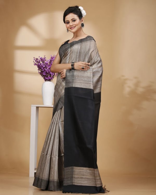 Nakshipar Gray Colour Gicha Tussar Saree with Black Pallu