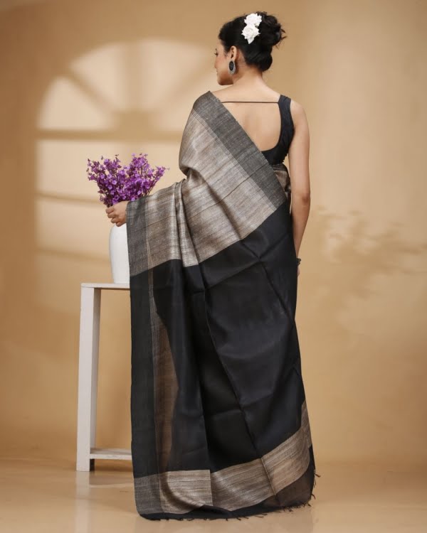 Nakshipar Gray Colour Gicha Tussar Saree with Black Pallu