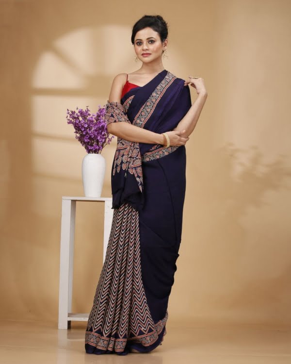 Printed Patli Pallu Navy Blue Colour Modal Silk Saree