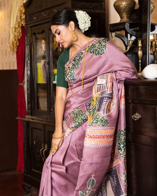 Fine Art Batik in Multicolour on Violet Pink 3 ply Murshidabad Silk Saree