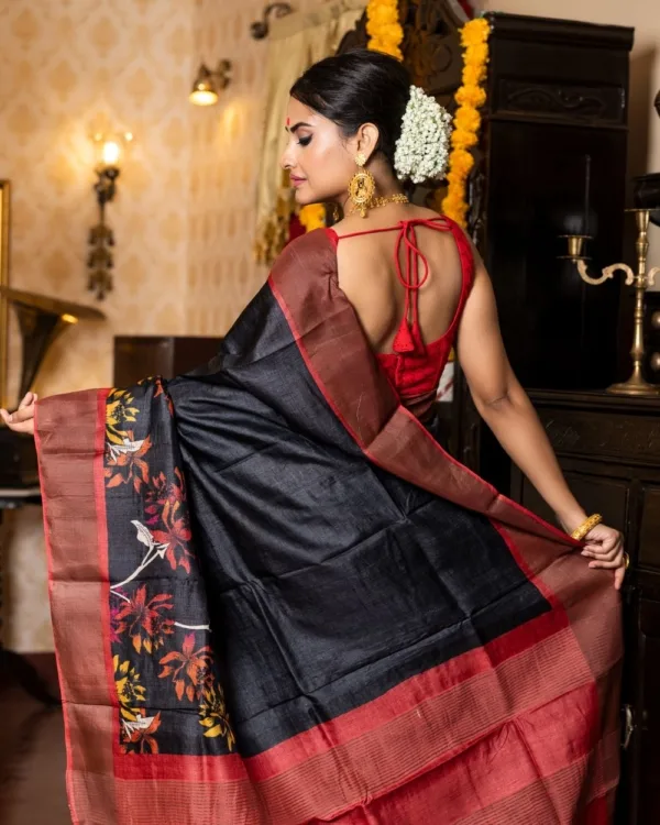 Nakshipar Multicolour Pagely Design on Black Zari Border Tussar Saree