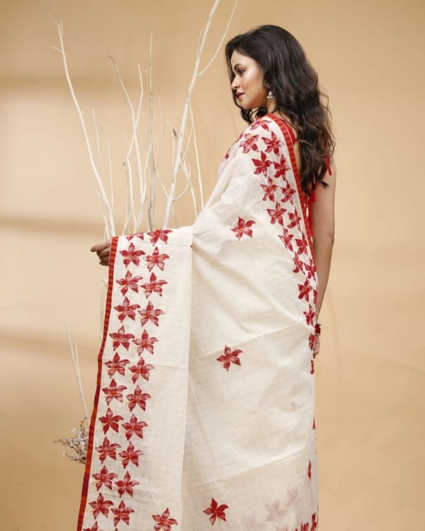 Nakshipar's Floral Gamcha Applique on White Colour Zari Border Cotton Saree